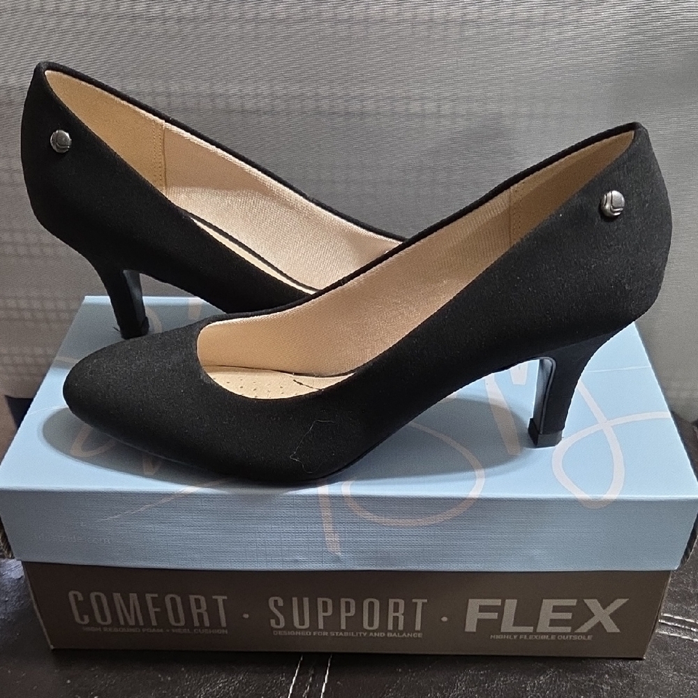 SOLD. Life Stride Black Women's Heels